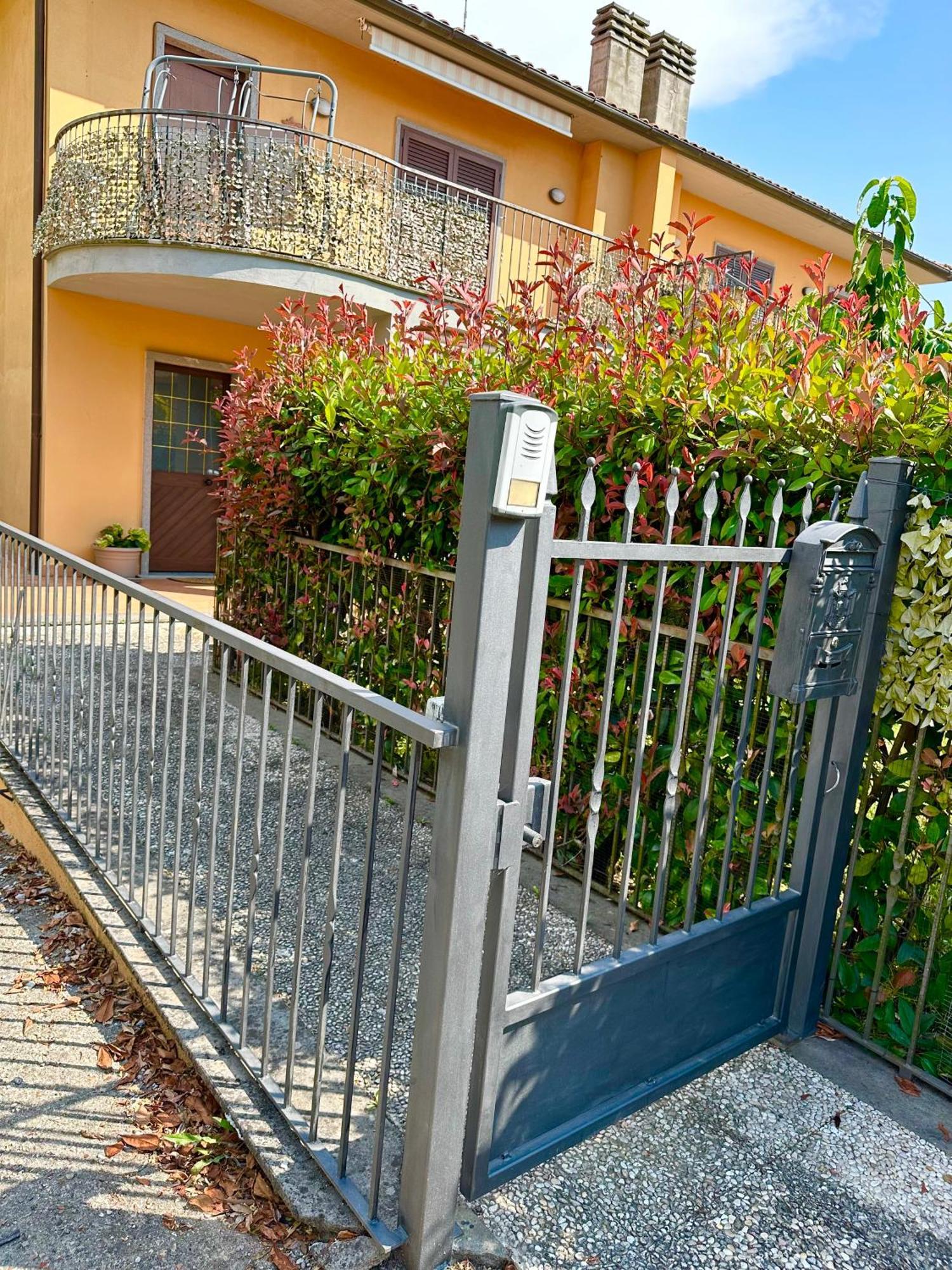 Appartamento La Casa Di Maurizio Montefiascone Esterno foto